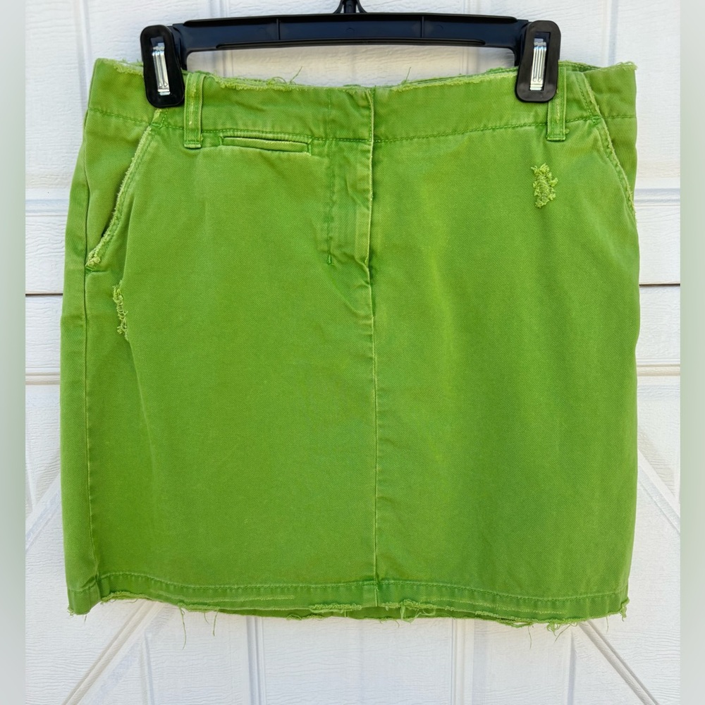 J.Crew Bright Green Distressed Mini Skirt Size 6 Cotton Pockets